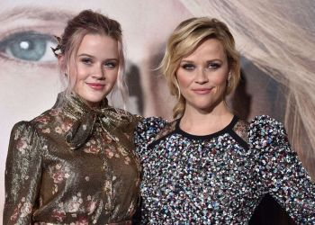 Знаменитости, которые появились на красной дорожке с родными: 45 фото